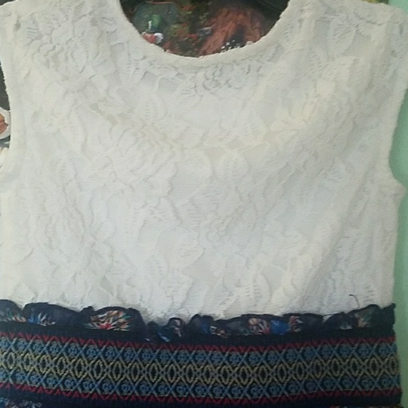 Dress - Picture 5 of 5